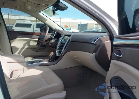 2015 Cadillac Srx Luxury Collection z USA, uszkodzony, nr VIN 3GYFNBE31FS546795